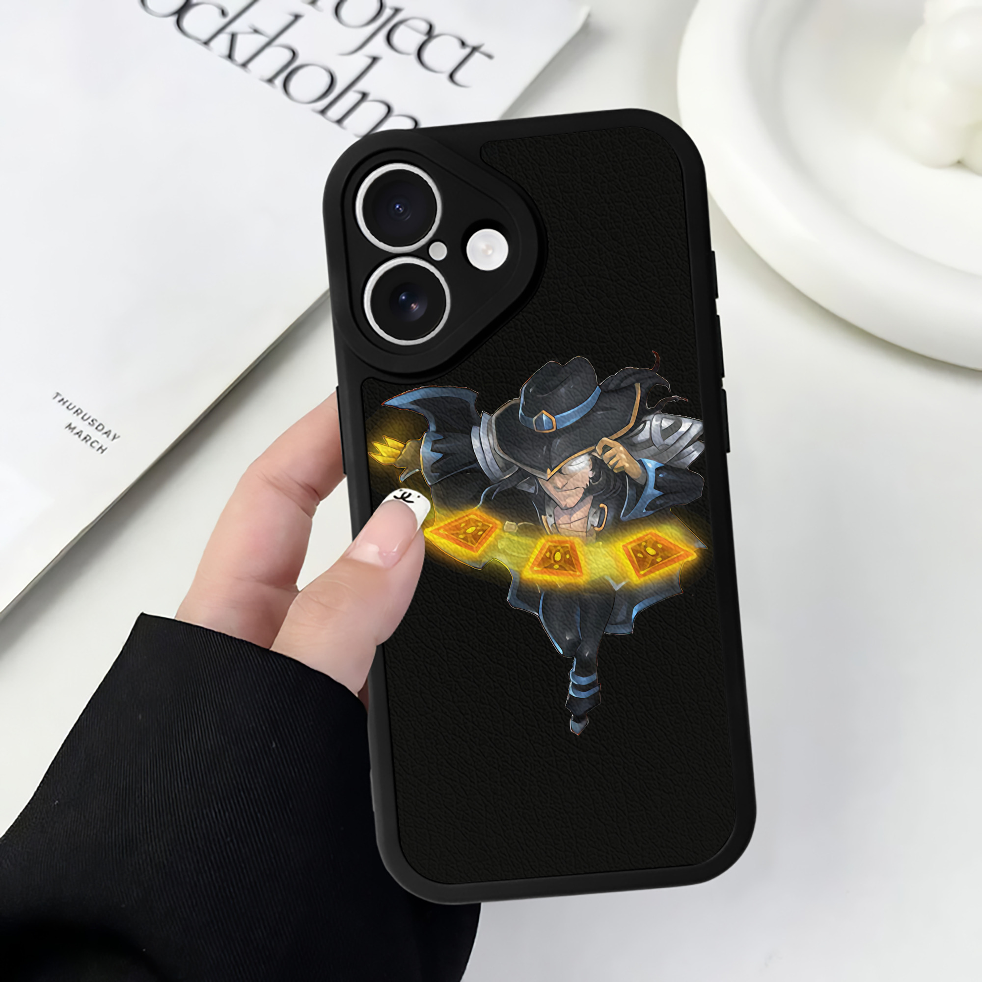 リーグ・オブ・レジェンド League of Legends LOL 【iPhone 16シリーズ対応】シリコンスマホケース（レザー調） 材質：シリコン